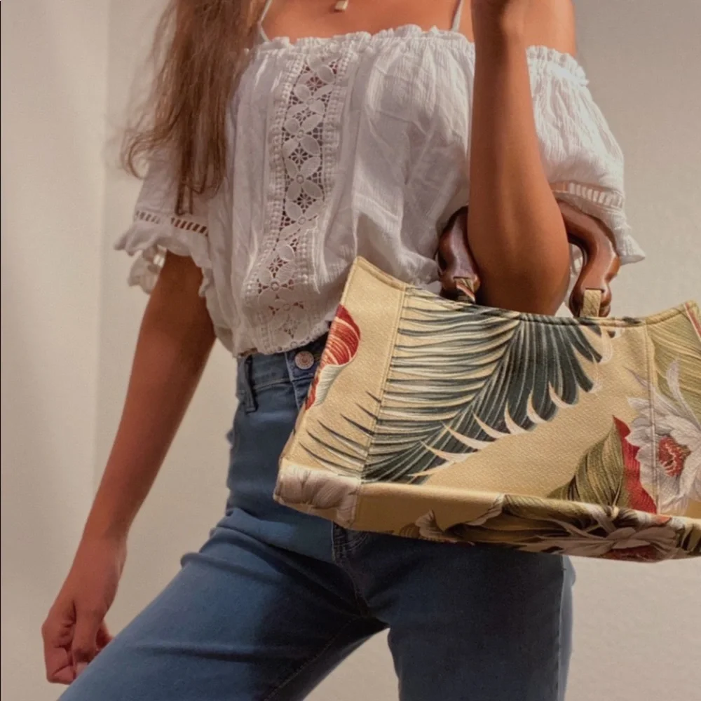 Tropical Purse with Wood Handles